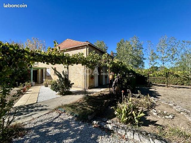 Maison 9 pièces 250 m²