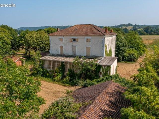 Maison 9 pièces 250 m²