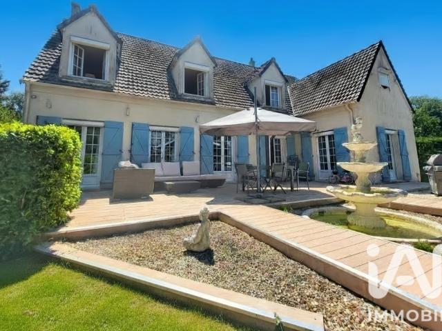 Maison 9 pièces 251 m²