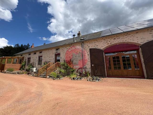 Maison 9 pièces 251 m²