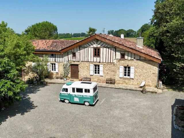 Maison 9 pièces 252 m²