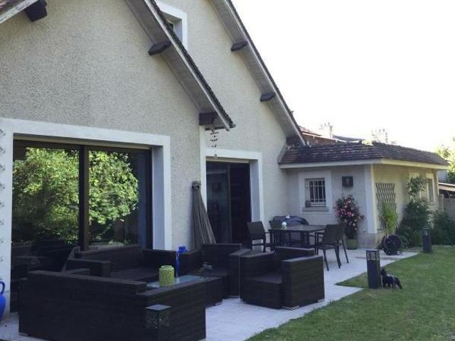 Maison 9 pièces 253 m²