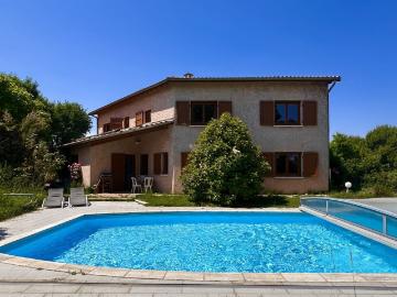 Maison 9 pièces 253 m²