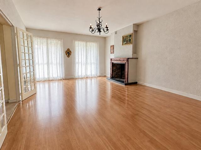 Maison 9 pièces 264 m²