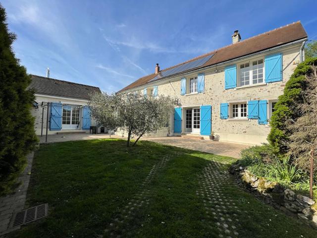 Maison 9 pièces 265 m²