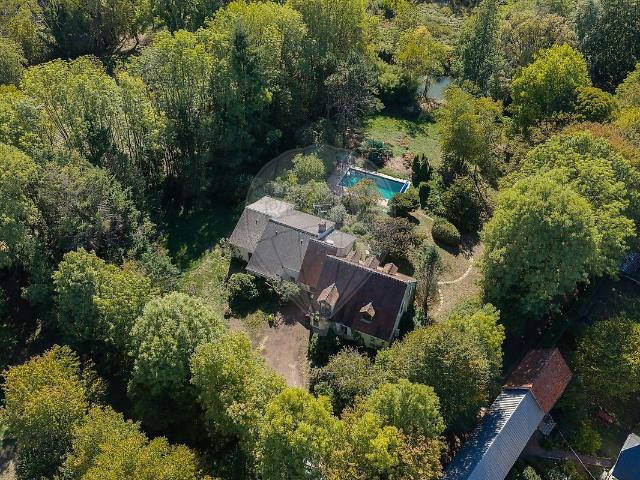 Maison 9 pièces 265 m²