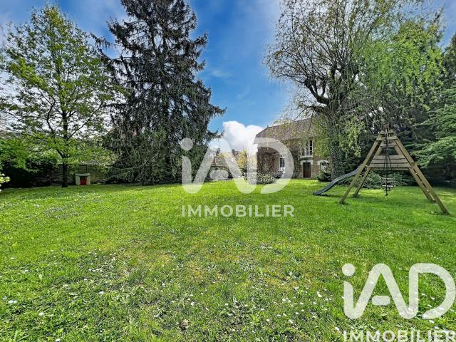 Maison 9 pièces 266 m²
