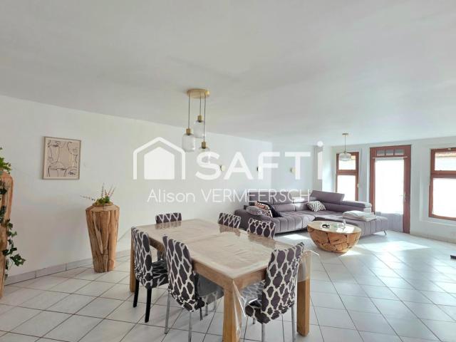 Maison 9 pièces 266 m²
