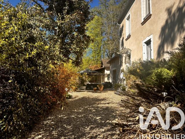 Maison 9 pièces 266 m²