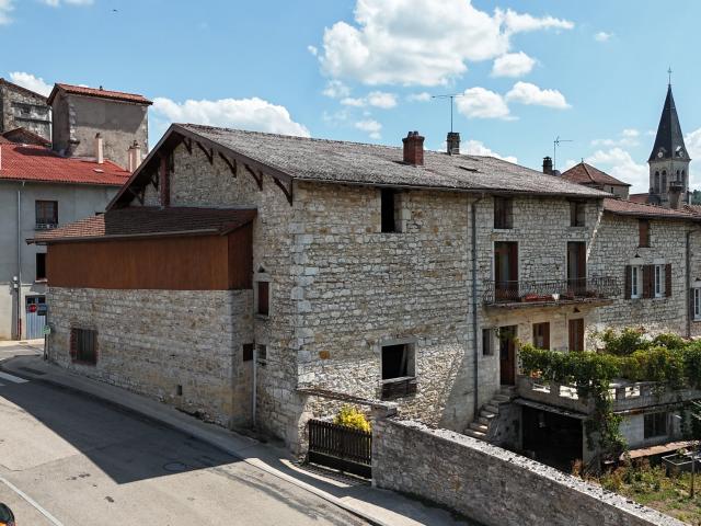 Maison 9 pièces 266 m²