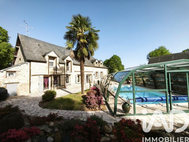 Maison 9 pièces 266 m²