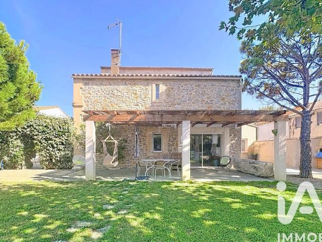 Maison 9 pièces 268 m²