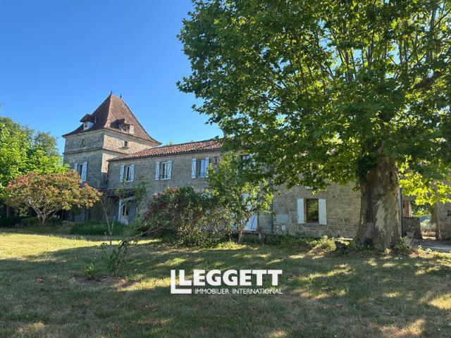 Maison 9 pièces 268 m²