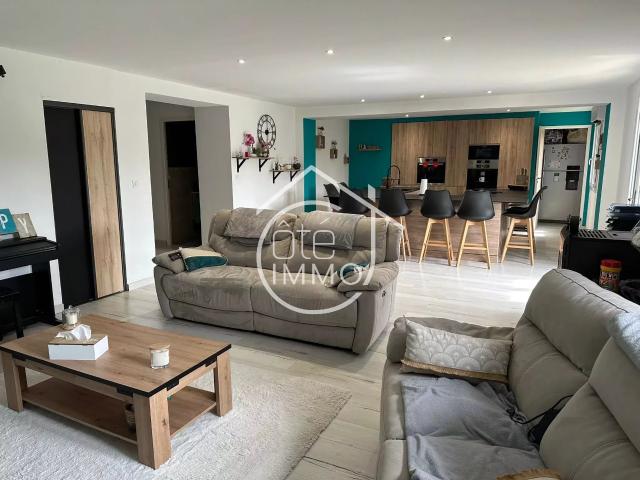 Maison 9 pièces 269 m²