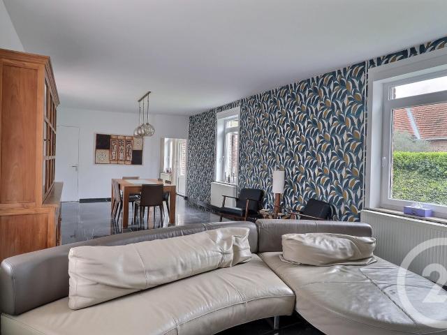 Maison 9 pièces 260 m²