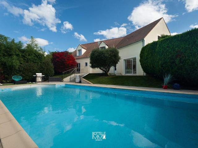 Maison 9 pièces 260 m²