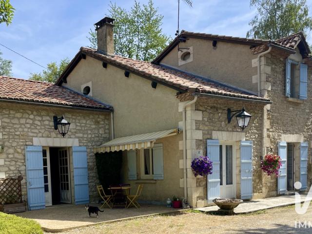 Maison 9 pièces 260 m²