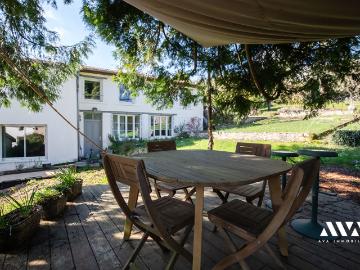 Maison 9 pièces 260 m²