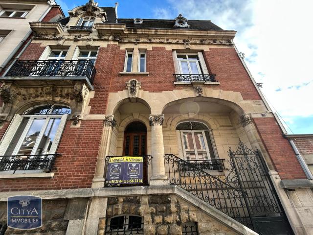 Maison 9 pièces 260 m²