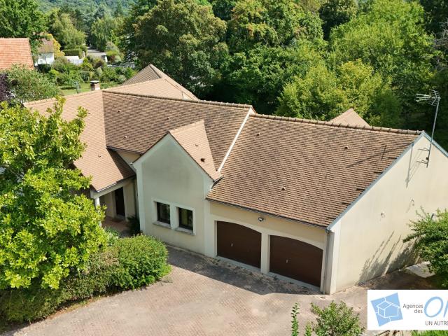 Maison 9 pièces 260 m²