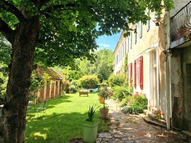 Maison 9 pièces 261 m²