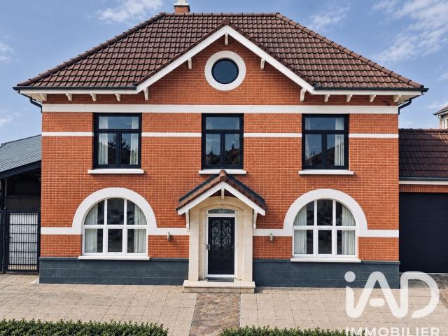 Maison 9 pièces 262 m²