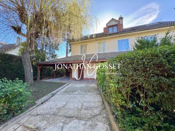 Maison 9 pièces 262 m²