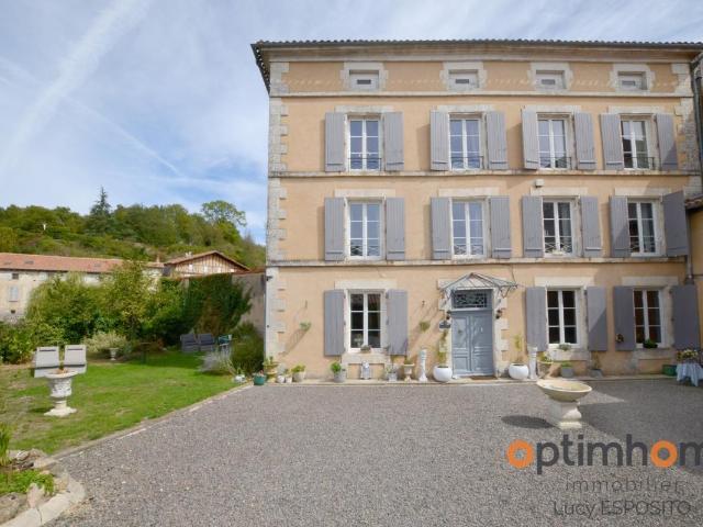 Maison 9 pièces 262 m²