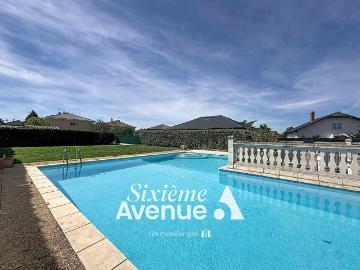 Maison 9 pièces 263 m²
