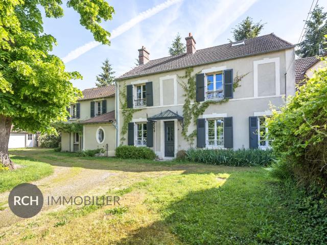 Maison 9 pièces 274 m²