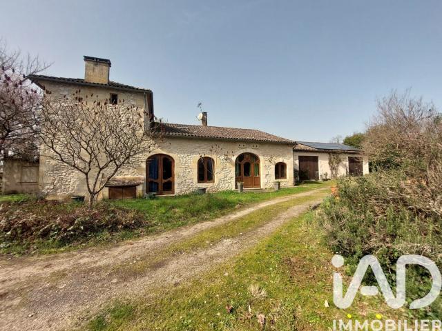Maison 9 pièces 274 m²