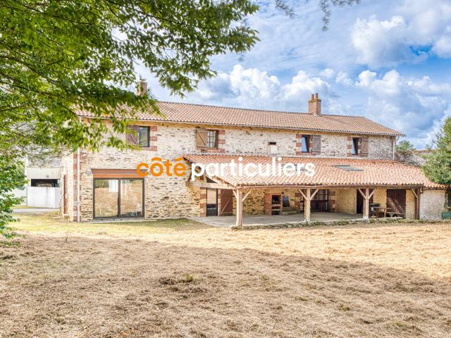 Maison 9 pièces 275 m²