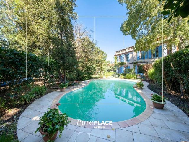 Maison 9 pièces 275 m²