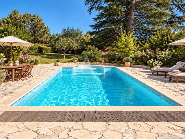 Maison 9 pièces 276 m²