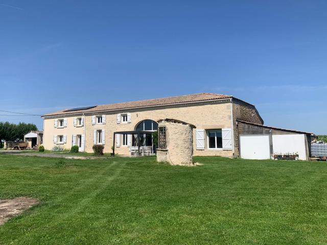Maison 9 pièces 276 m²