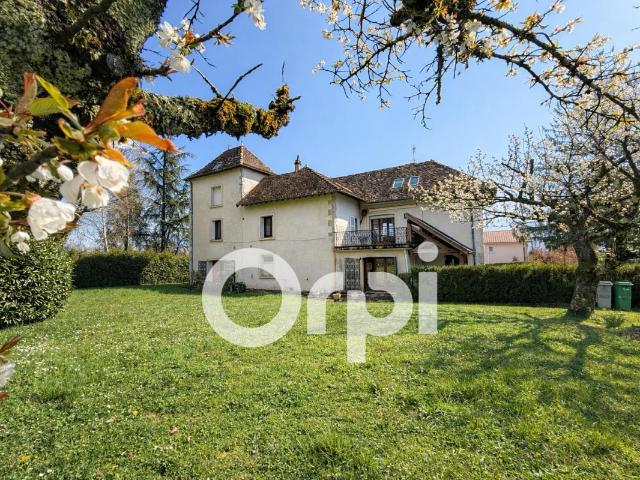 Maison 9 pièces 277 m²