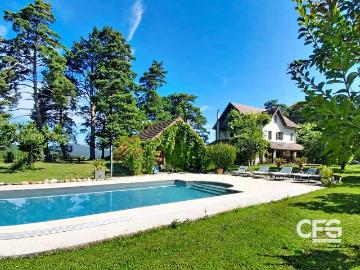 Maison 9 pièces 277 m²