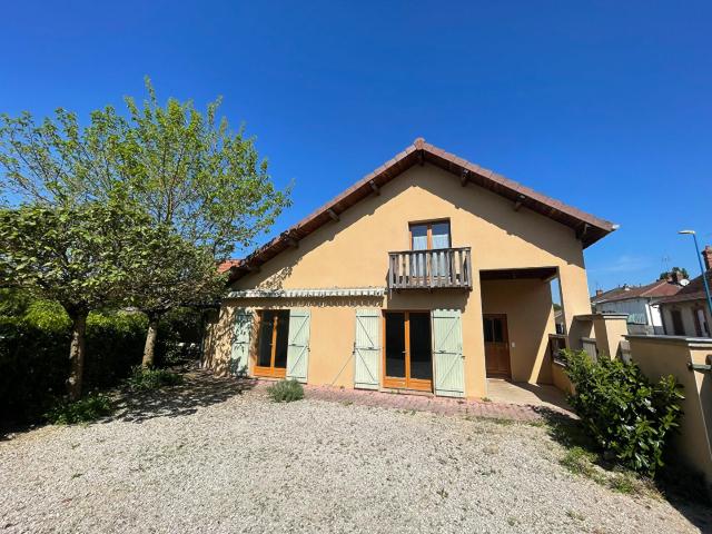 Maison 9 pièces 270 m²