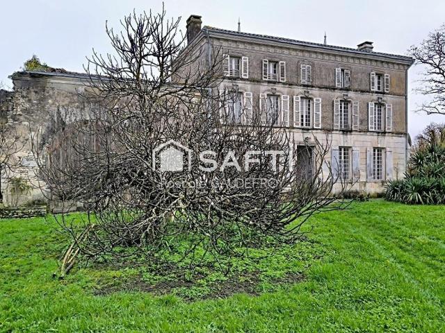 Maison 9 pièces 270 m²