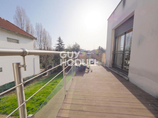 Maison 9 pièces 270 m²