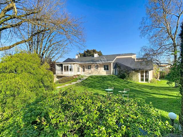 Maison 9 pièces 272 m²