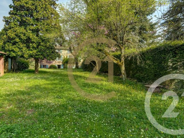 Maison 9 pièces 272 m²