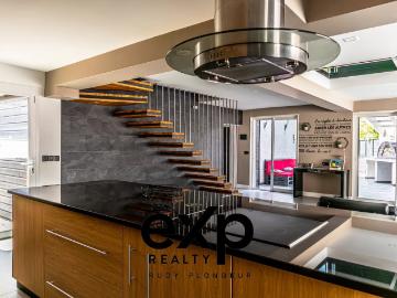 Maison 9 pièces 285 m²