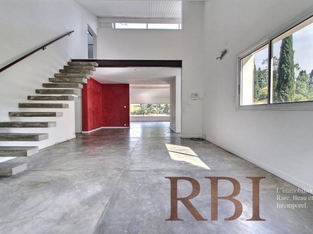 Maison 9 pièces 285 m²