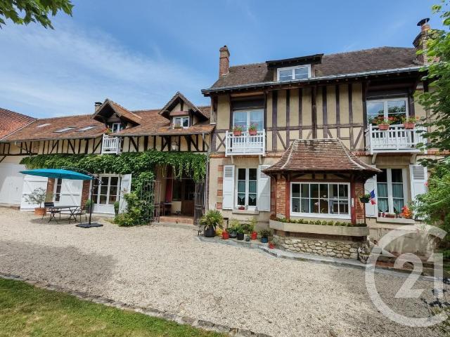 Maison 9 pièces 285 m²