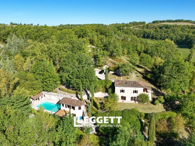 Maison 9 pièces 285 m²
