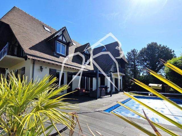 Maison 9 pièces 286 m²