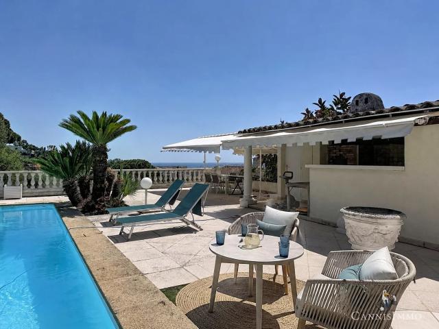 Maison 9 pièces 286 m²