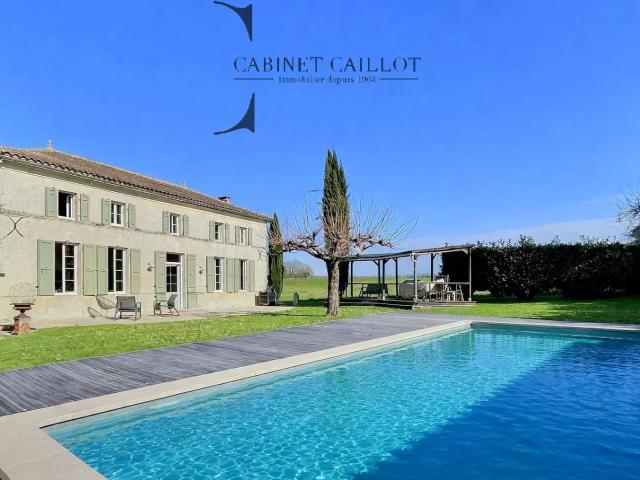 Maison 9 pièces 286 m²