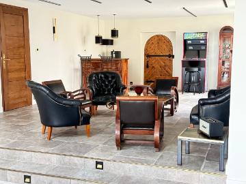 Maison 9 pièces 286 m²